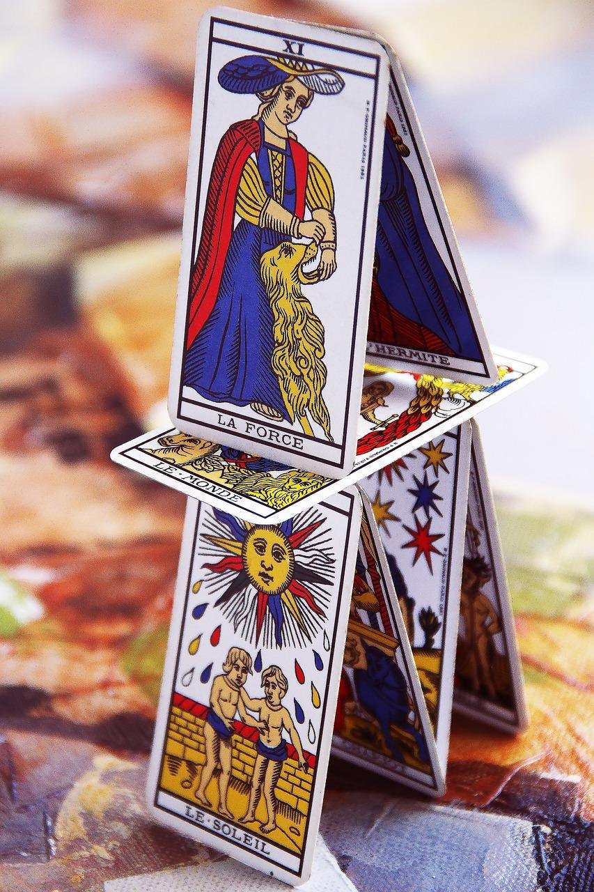 Lire la suite à propos de l’article Apprendre le Tarot de Marseille pour Prédire le Futur